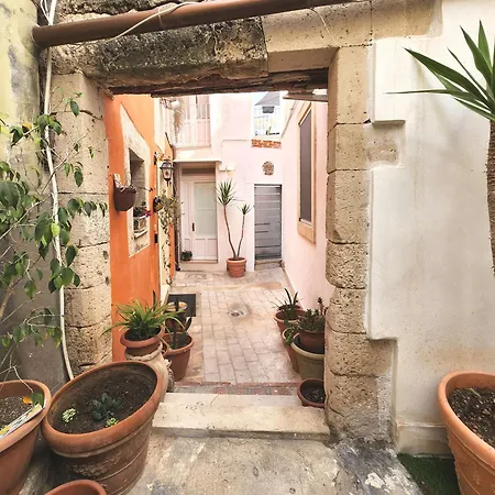La Casa Di Elio Apartment *